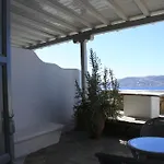 Maroulina's Boutique Studios & *