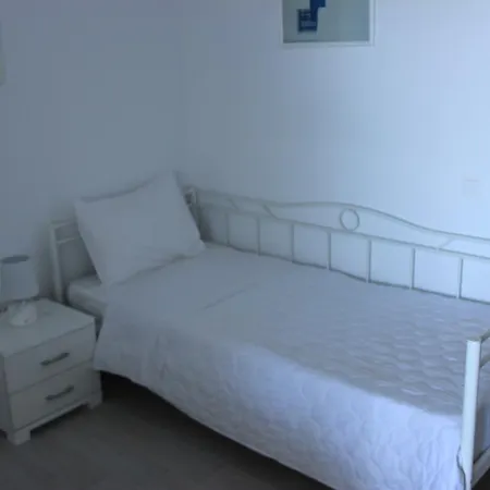 Maroulina's Boutique Studios & Aparthotel