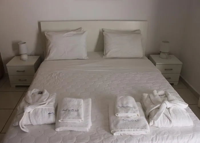 Maroulina's Boutique & Mykonos Town